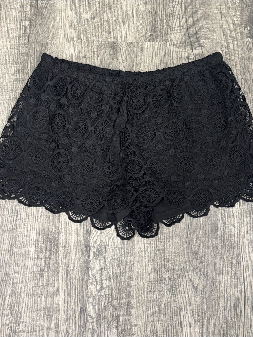 HeartSoul Black Crochet Lace Skort with Scalloped Hem